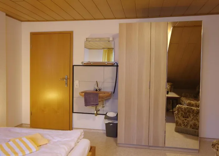 Privat-pension-doemens Gasthuis Aken